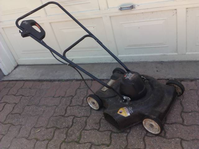 Reviving another free mower: Black and Decker corded LM110 (rectifier) -  EcoRenovator